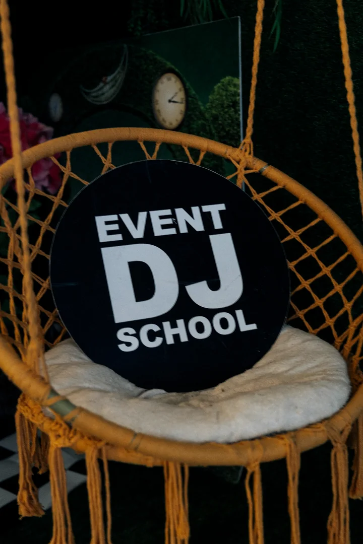 Event DJ School — атмосфера и стиль